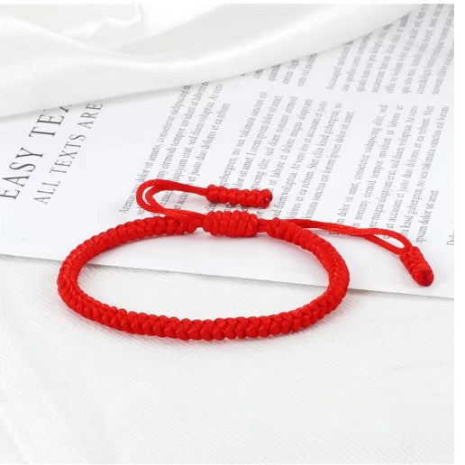 סט 5 צבעים צמידי "מזל וברכה" בעבודת יד חברות ידידות