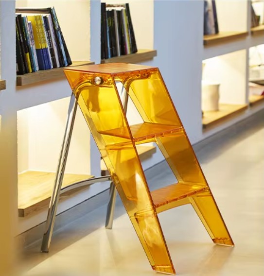 סולם אקרילי שקוף בעיצוב איטלקי 3 מדרגות, משמש גם כשרפרף ושולחן צד