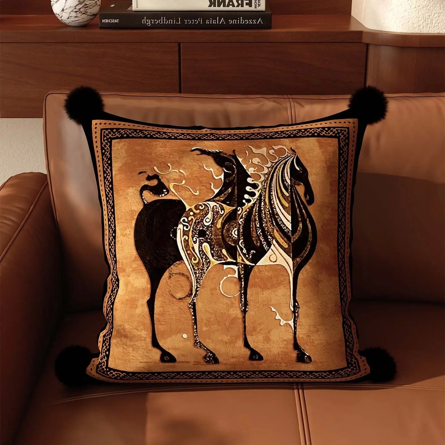 כרית דקורטיבת עיצוב עַנְתִּיקָה סוסים רטרו נגיעה של צבע וסטייל לסלון 50- 50 ס'מ