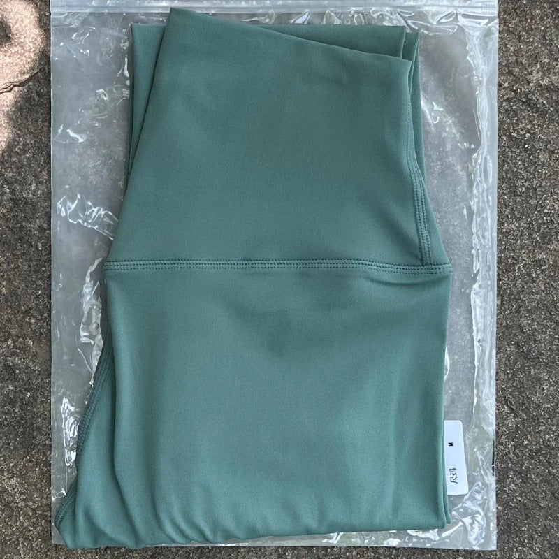 מבצע✨ טייץ ספורט לנשים 29 צבעים גמיש, נושם עם כיס פנימי למפתח סלולרי