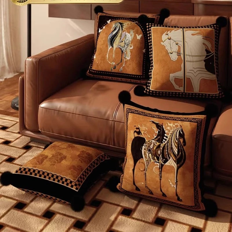 כרית דקורטיבת עיצוב עַנְתִּיקָה סוסים רטרו נגיעה של צבע וסטייל לסלון 50- 50 ס'מ