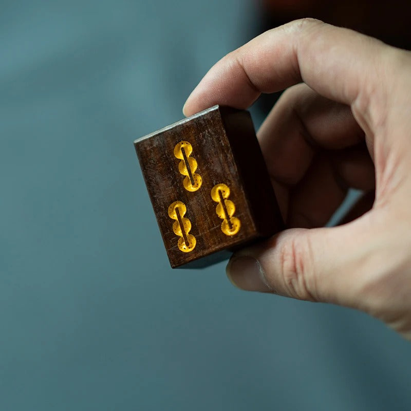 סט מהג’ונג יוקרתי עבודת יד מעץ – 144 אבנים איכותיות, משחק שולחן למשפחה ולחברים ואספנים