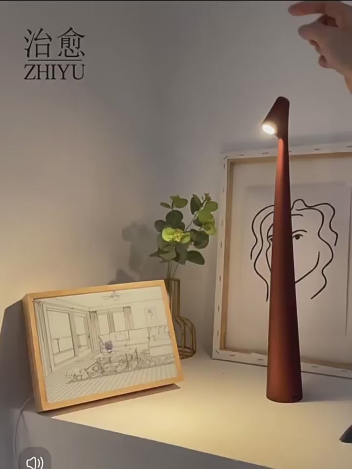 מנורת שולחן אלגנטית ויוקרתית, אידאלית לקריאה